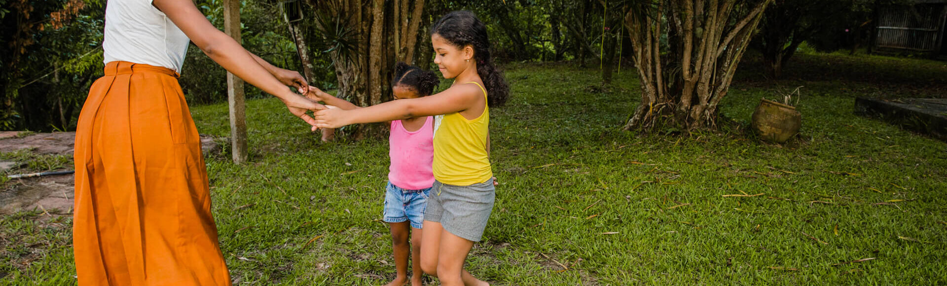 El baile estimulante de su motricidad